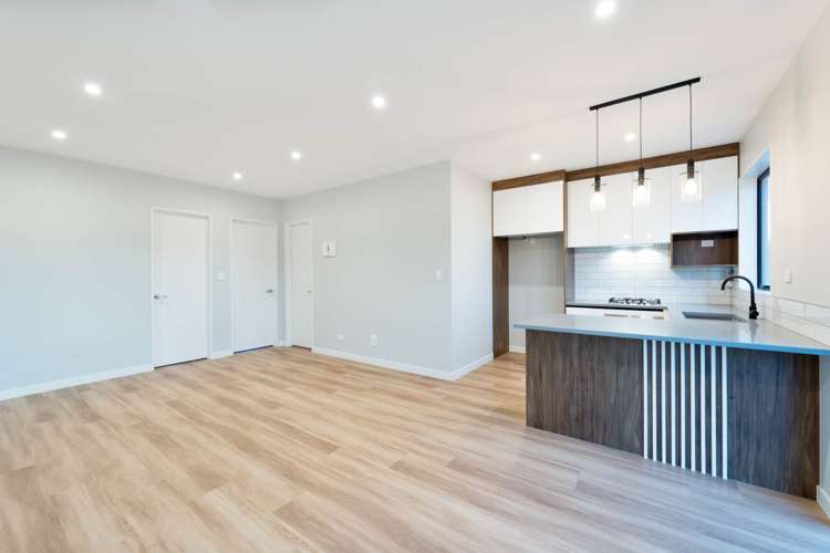 12 & 12a Kiokio Place Swanson_24