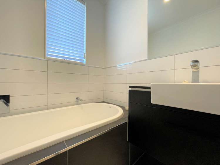 139 Barbarich Drive Stonefields_9