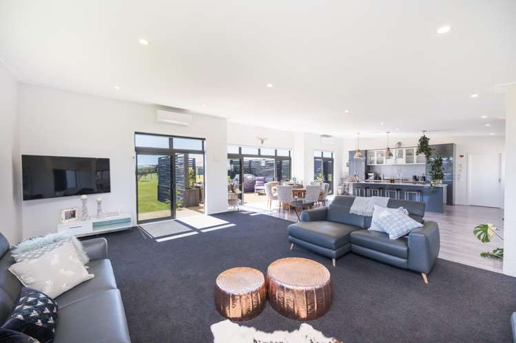 7 Lakeview Drive Foxton Beach_12