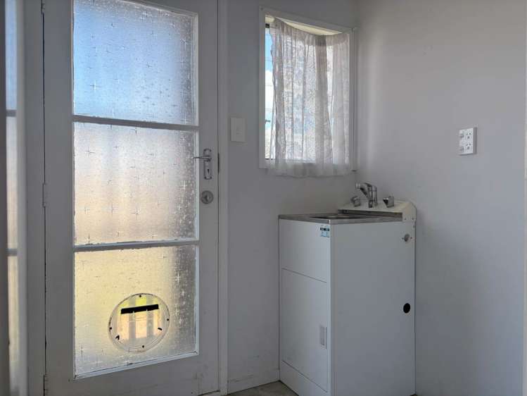 2/81 White Swan Road Mt Roskill_10