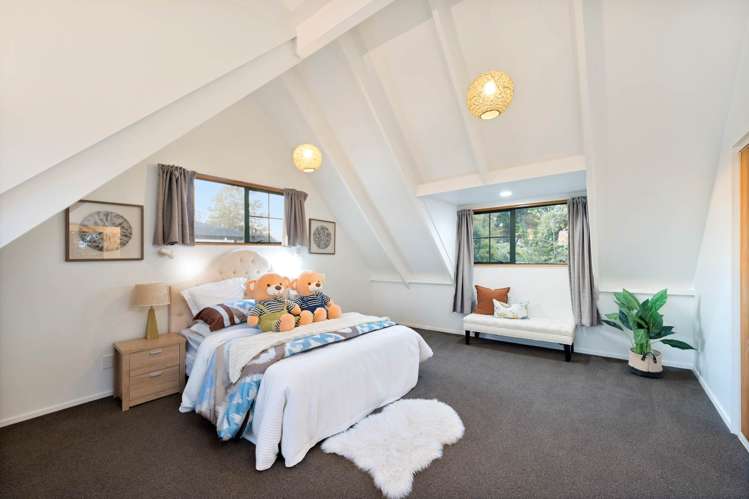 8a Longburn Road Henderson_16