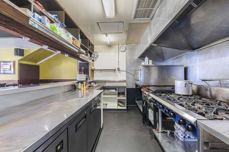 14 Gill Street New Plymouth Central_11