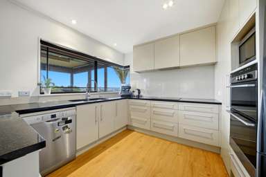 2/121 Forrest Hill Road_1