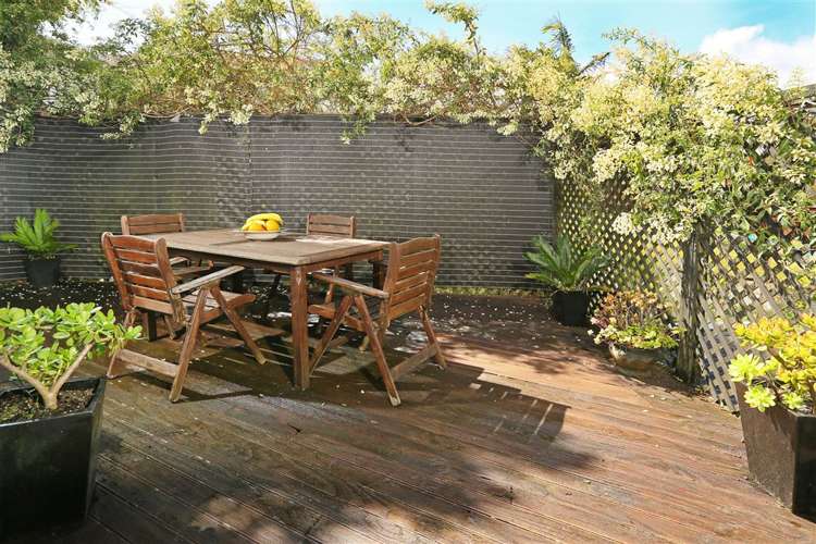 73 Sunvue Road Glen Eden_12