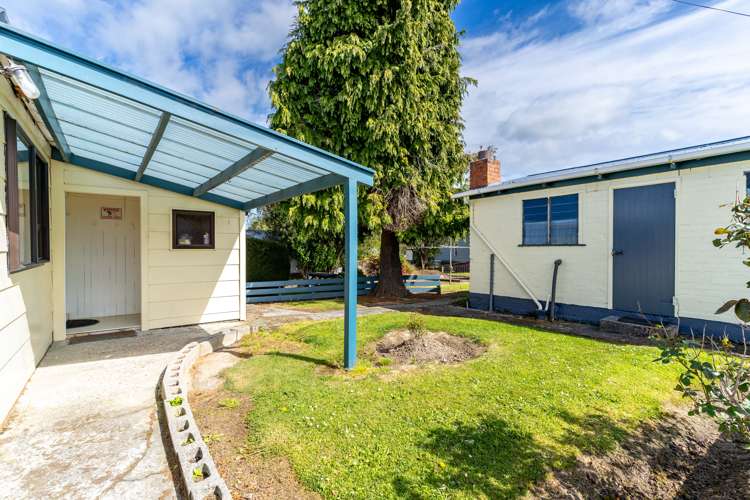 1 Clark Street Owaka_17