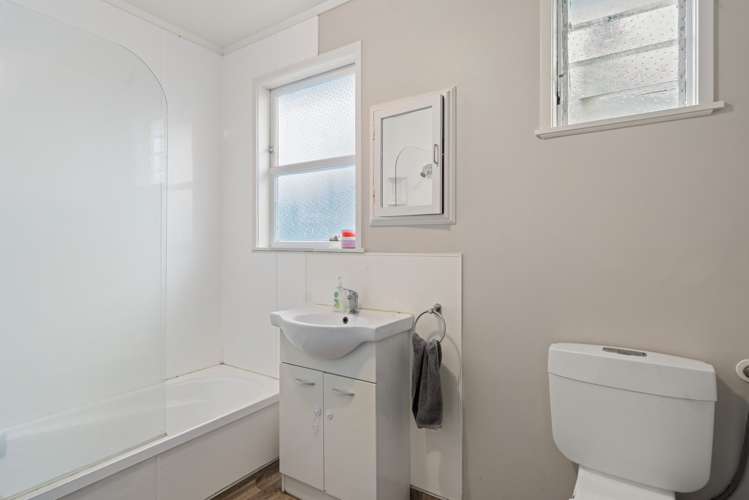 13a Sandleigh Drive Athenree_11