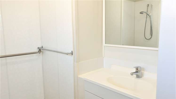 1/4 Kaumatua Place Te Atatu Peninsula_2