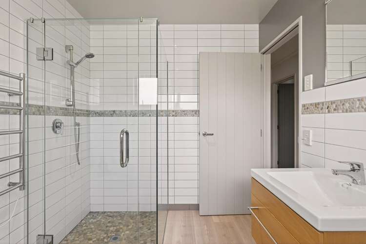 3 Pohutukawa Grove Lytton West_13