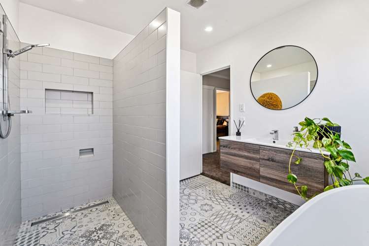 229 Fairway Drive Kamo_21