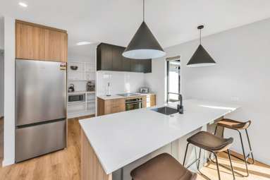 87 Avanda Avenue_1