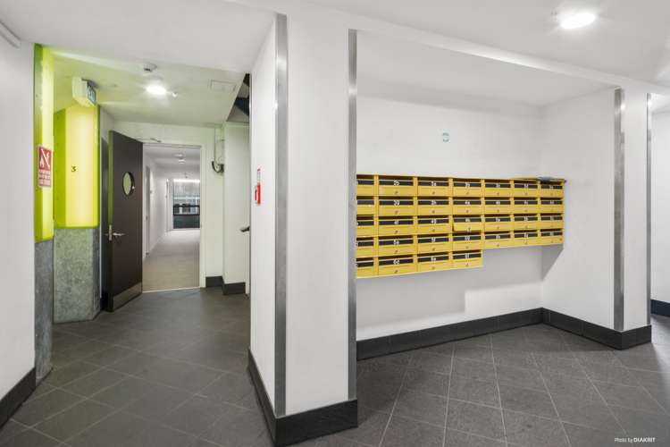 2a/1 Hanson Street Mount Cook_10