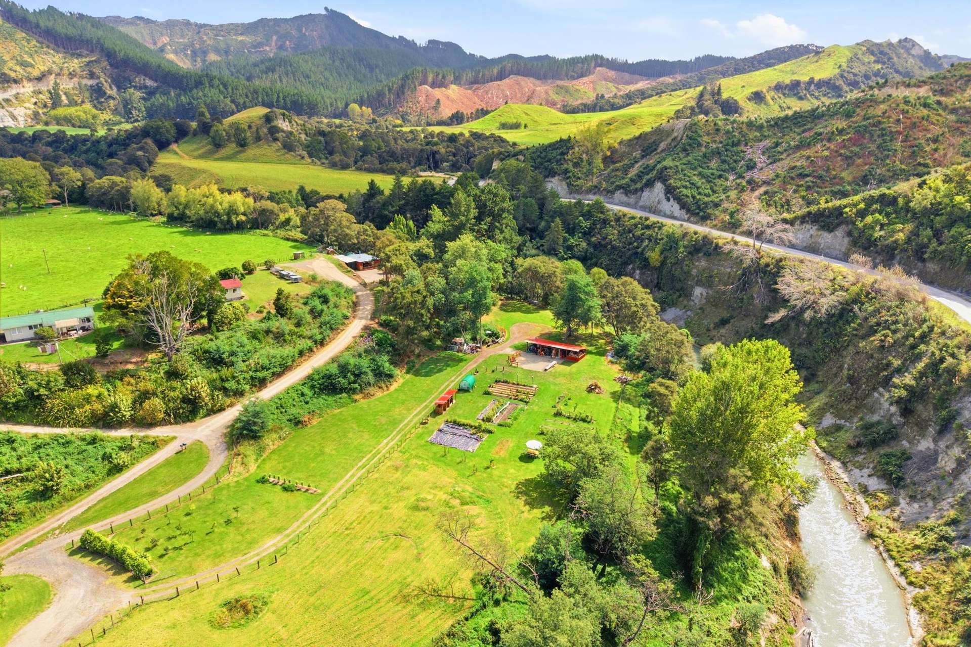 16 Naumai Crescent Mangamahu_0