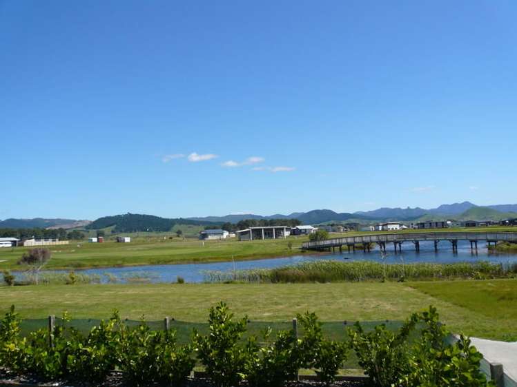 108 The Fairway Matarangi_0