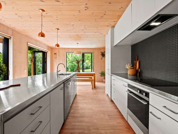 66 Risinghurst Terrace Lower Shotover_1