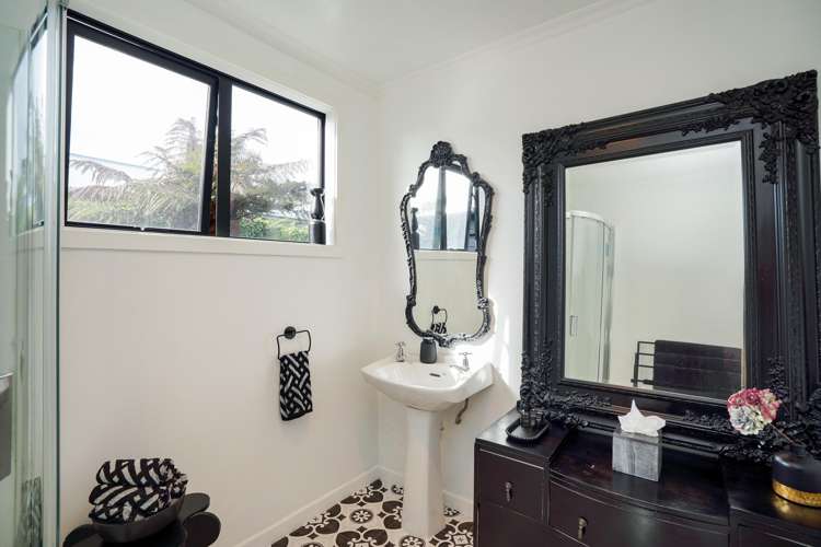 211 Bowmont Street Georgetown_24