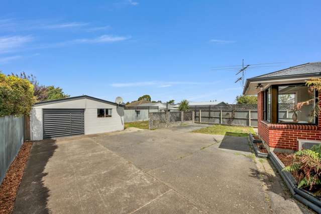 22 Yarmouth Street Aranui_4