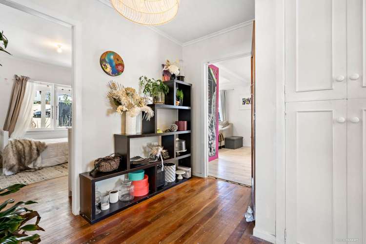 19 Tahi Terrace Glen Eden_10