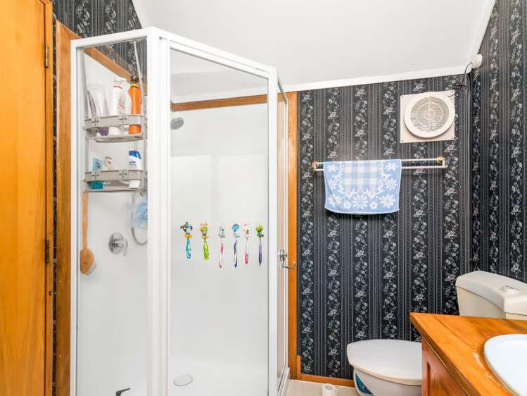 1 Libra Place Kawaha Point_16