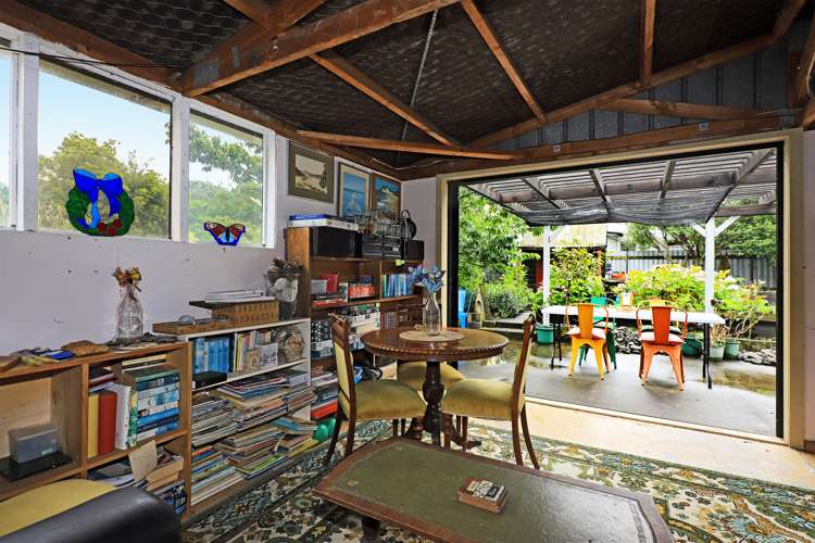 1106 Cunningham Crescent Mayfair_16