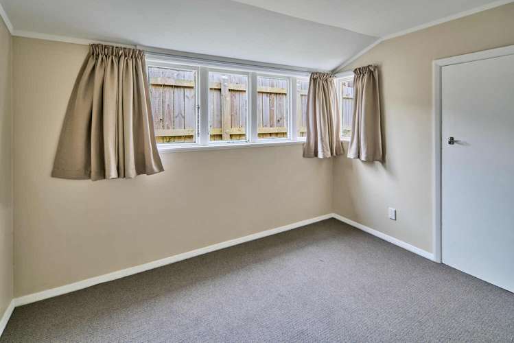 42 Victory Avenue Karori_7