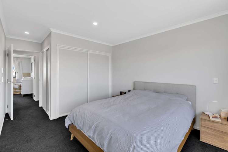 16 Tippet Crescent Wigram_10