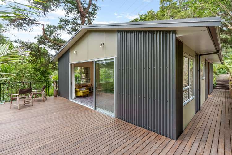 58 Laingholm Drive Laingholm_1