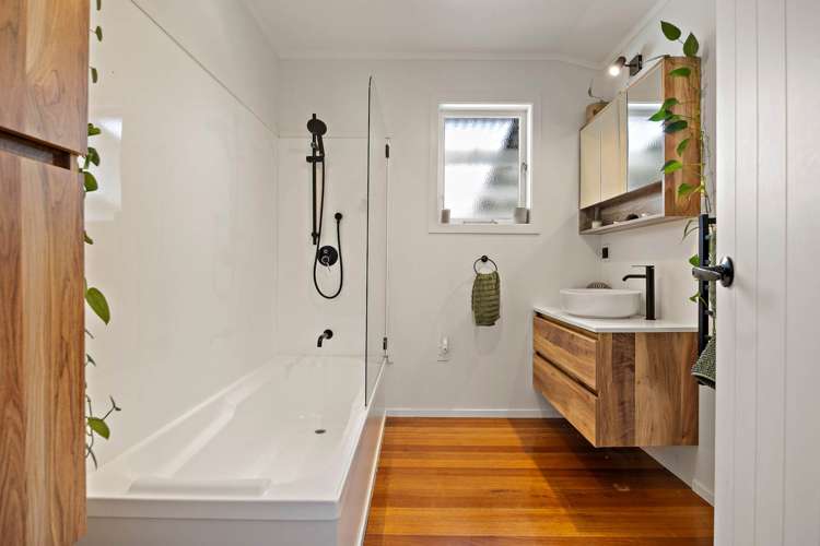 315 Muriwai Road Waimauku_25