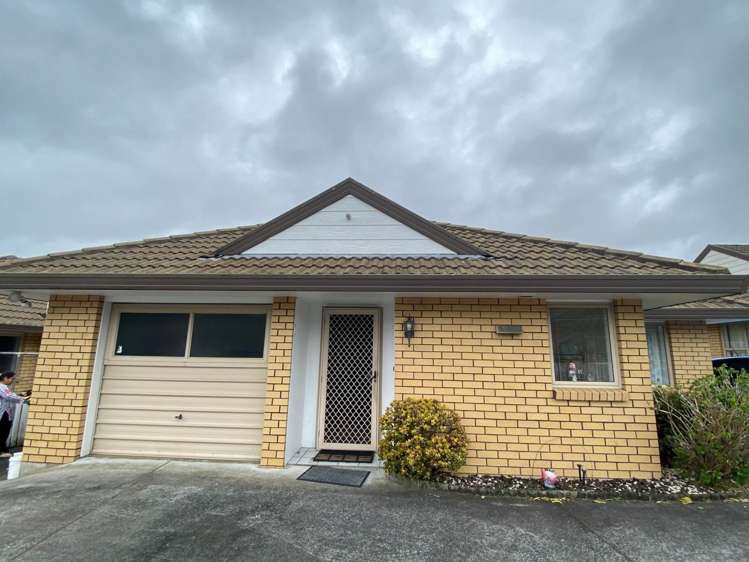 2/10 Clevedon Road Papakura_5