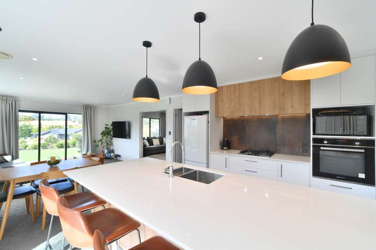 97 Solan Drive Waimauku_5