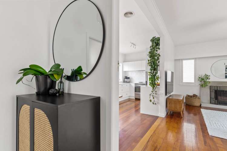 5A Lake Road Northcote_12