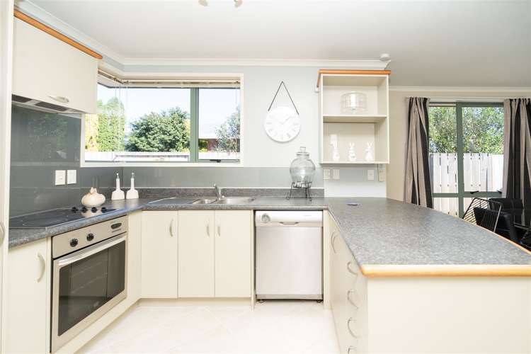 11 Mckenzie Place Rototuna North_6