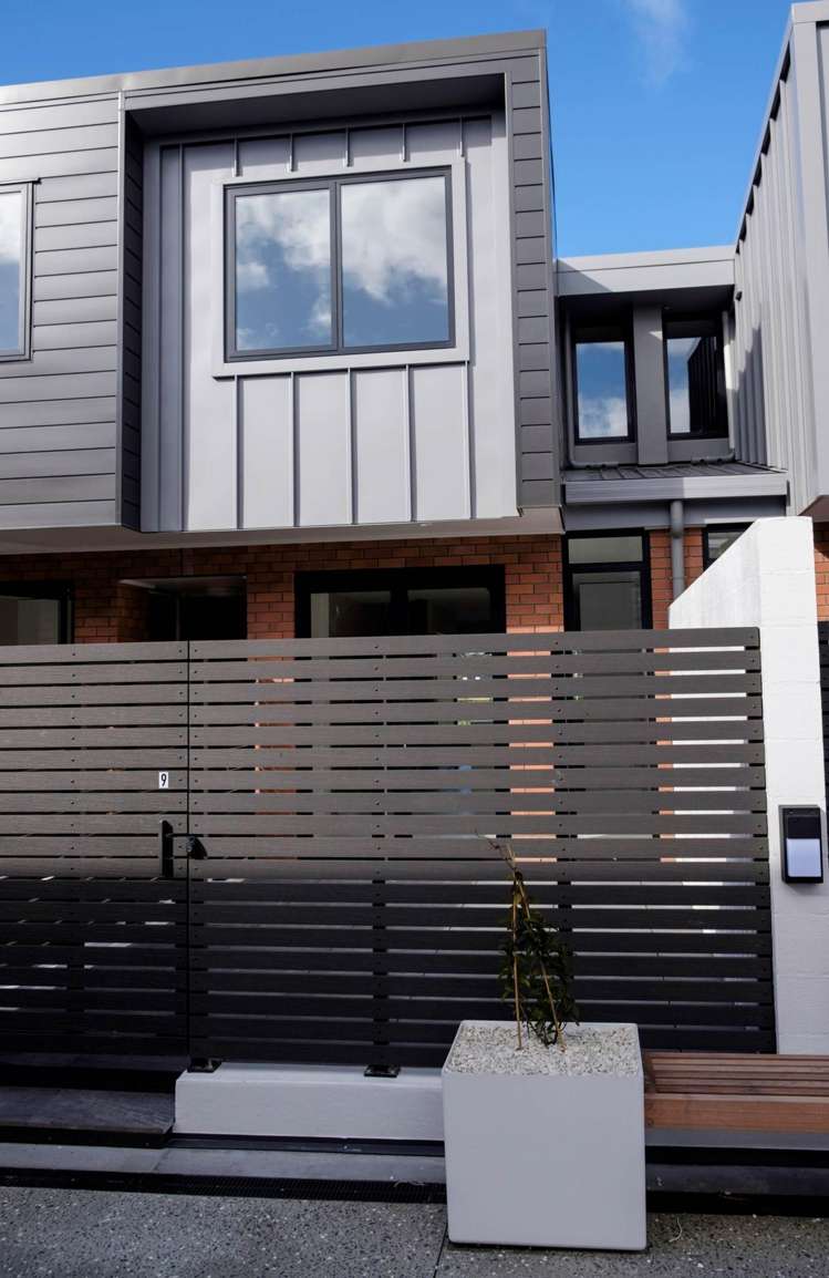 9/4 Stables Lane Silverdale_8