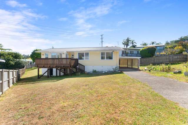 62 Totaravale Drive Totara Vale_2