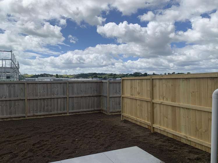 4 TORO PUKE LANE Beachlands_13