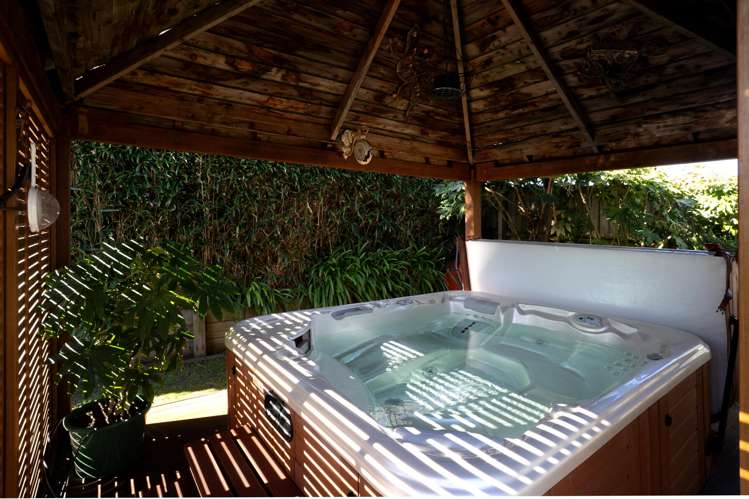 25 Deloraine Street Somerfield_32