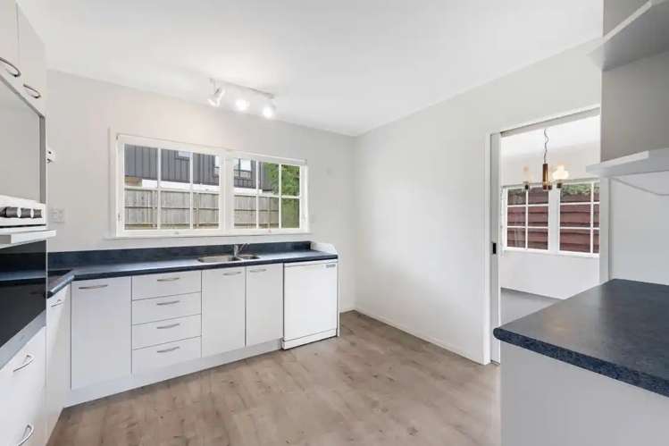 29 Galvan Avenue Sunnyhills_6