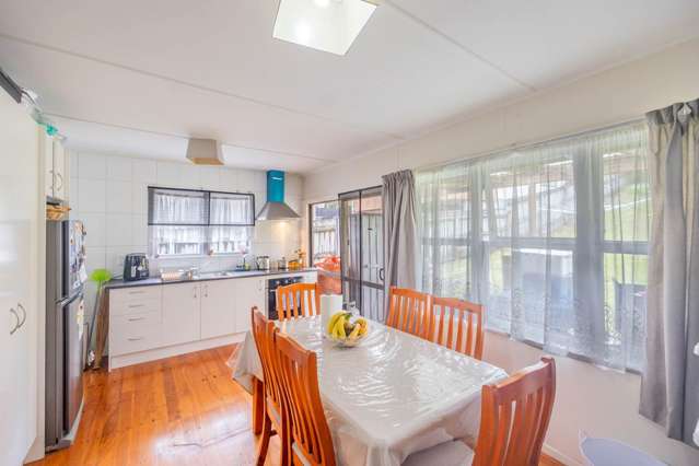 64 Vodanovich Road Te Atatu South_4