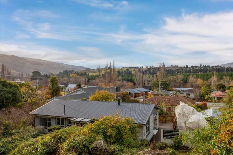 18 Branxholm Street Roxburgh_21