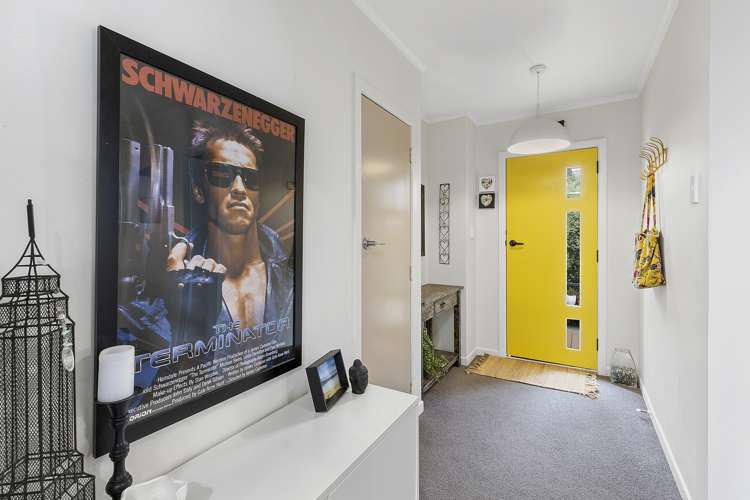 24 Fairburn Grove Johnsonville_16