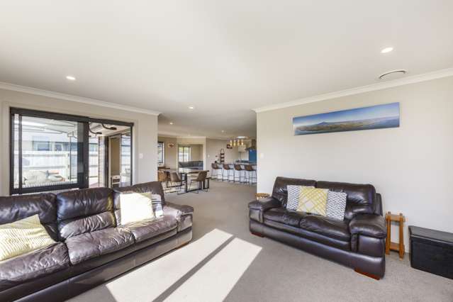 11 Mahi Grove Feilding_2