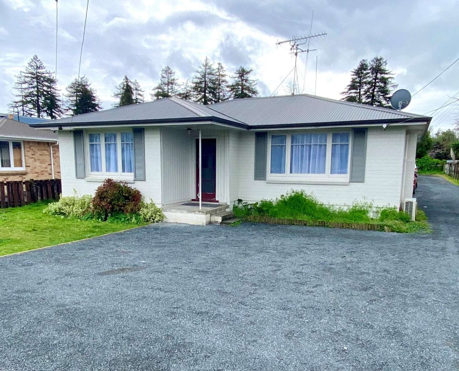 4 Inverness Avenue 1076_0