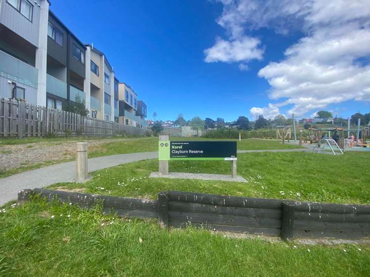 8/61 Clayburn Road Glen Eden_18