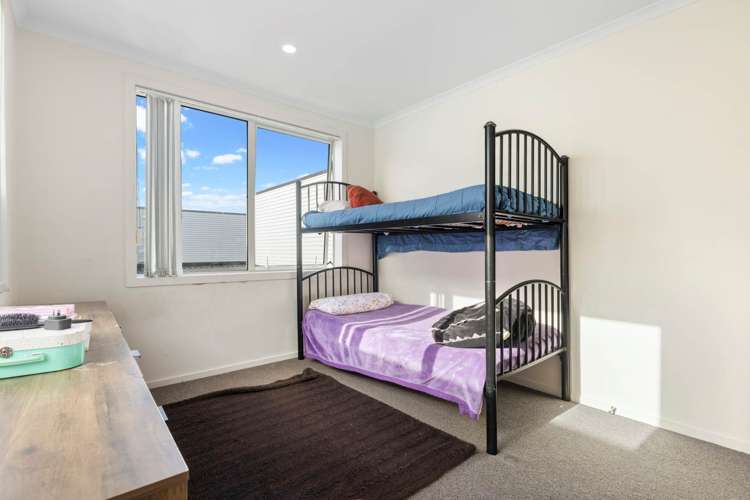 29 Hollowout Street Takanini_11