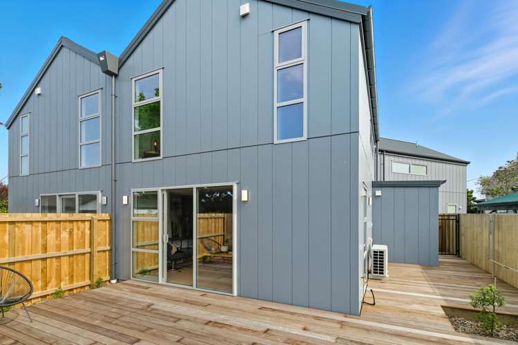 Units 1- 4/89 Jerrold Street North Addington_25