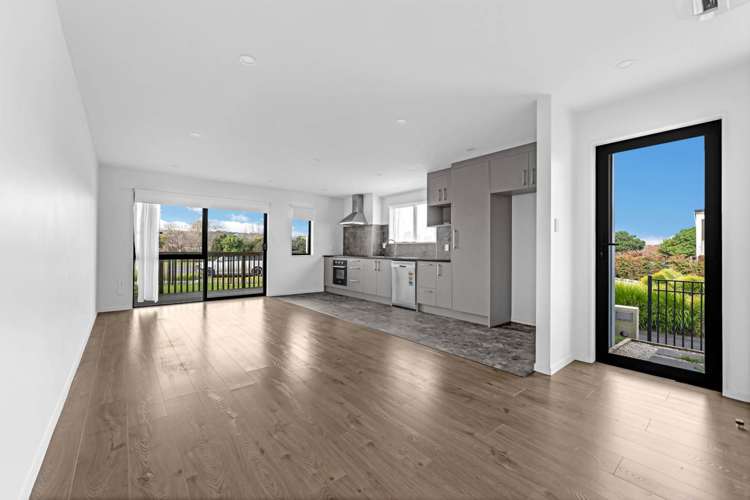 17b Tributary Parade Karaka_2