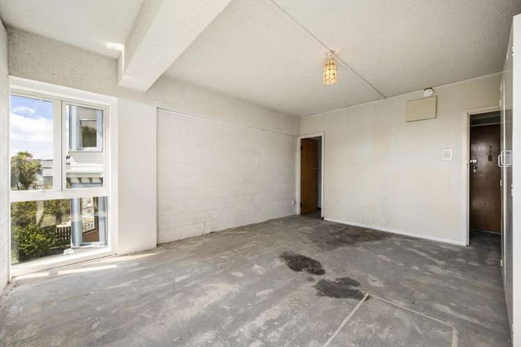 3D/20 Maarama Crescent Aro Valley_2