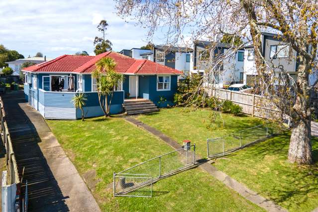 7 Larissa Avenue Henderson_1