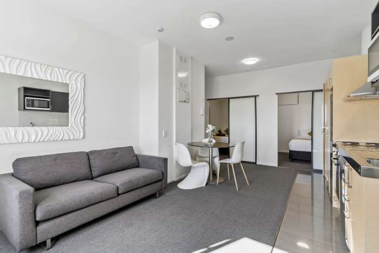 705/17 Putney Way Manukau_5