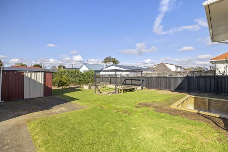 44 Hynds Road Greerton_15