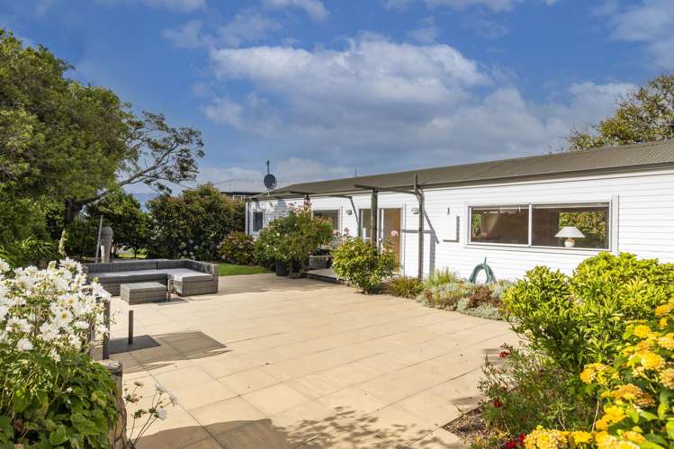 24 and 26 Ngaio Grove Duvauchelle_19